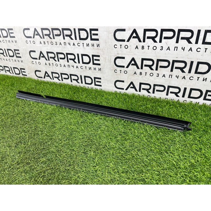 Молдинг стекла внутренний (наружные элементы кузова) Mercedes-Benz EQB 350 X243 2022 A2477358301