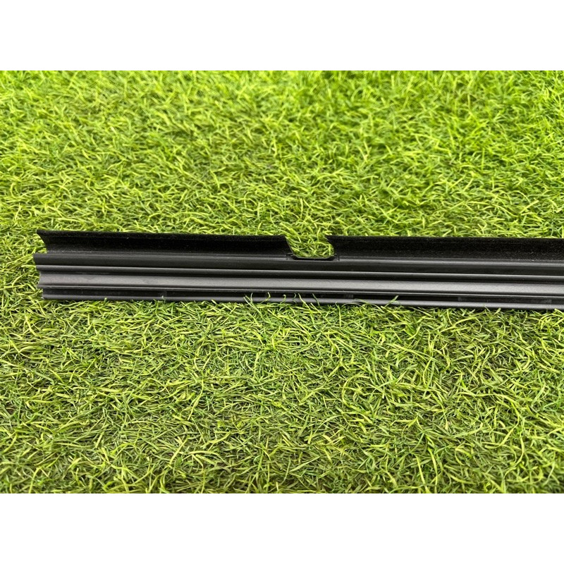 Молдинг стекла внутренний (наружные элементы кузова) Mercedes-Benz EQB 350 X243 2022 A2477358301