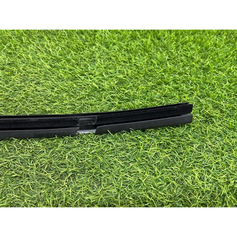 Молдинг стекла внутренний (наружные элементы кузова) Mercedes-Benz EQB 350 X243 2022 A2477358301