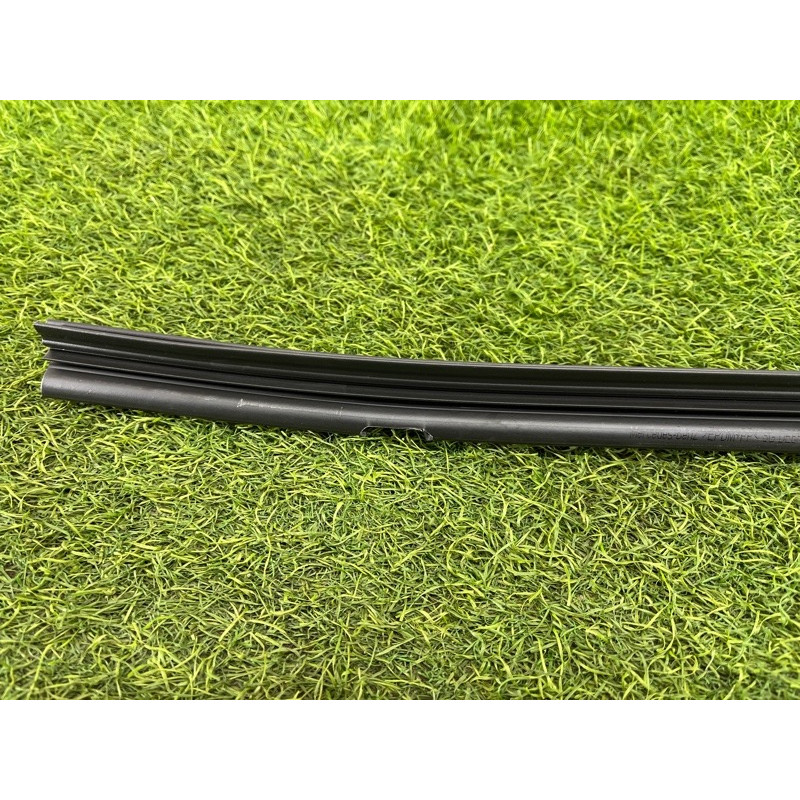 Молдинг стекла внутренний (наружные элементы кузова) Mercedes-Benz EQB 350 X243 2022 A2477358301