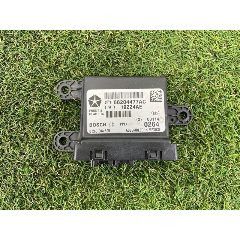 Блок управления парктрониками (электрика / блоки управления) Jeep Grand Cherokee WK2 2014 3.0 Diesel 68204477AC