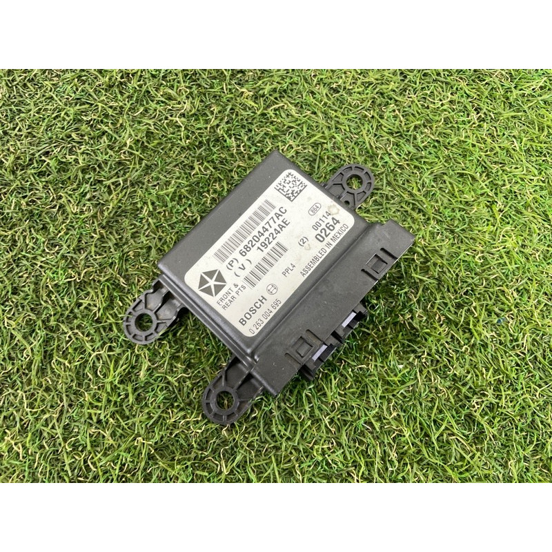 Блок управления парктрониками (электрика / блоки управления) Jeep Grand Cherokee WK2 2014 3.0 Diesel 68204477AC