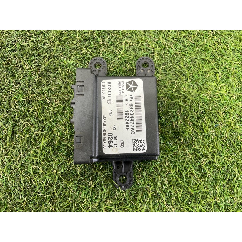 Блок управления парктрониками (электрика / блоки управления) Jeep Grand Cherokee WK2 2014 3.0 Diesel 68204477AC