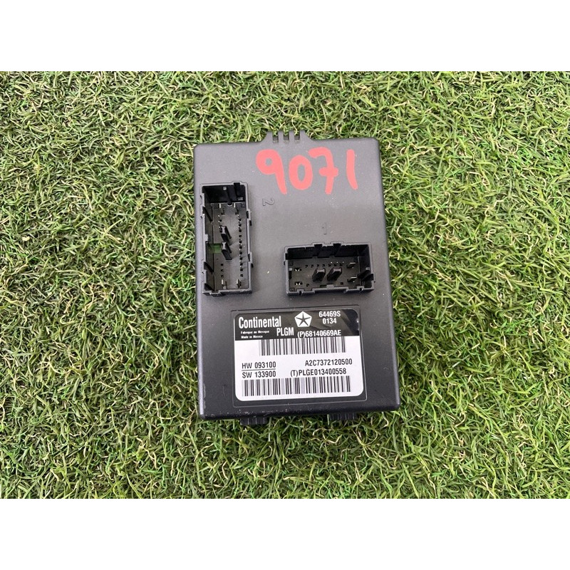 Блок управления крышки багажника (электрика / блоки управления) Jeep Grand Cherokee WK2 2014 3.0 Diesel 68140669AE