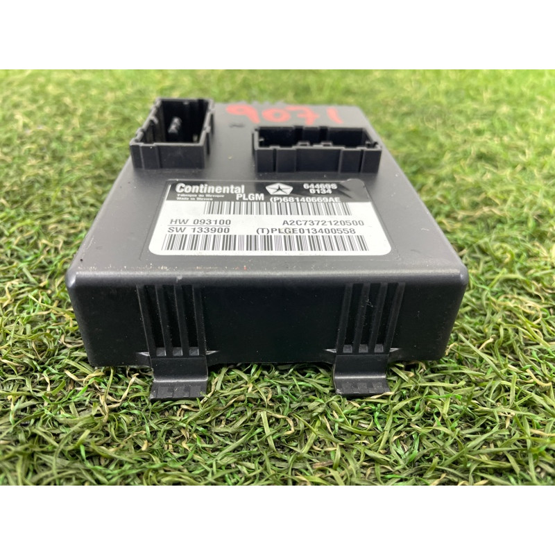 Блок управления крышки багажника (электрика / блоки управления) Jeep Grand Cherokee WK2 2014 3.0 Diesel 68140669AE