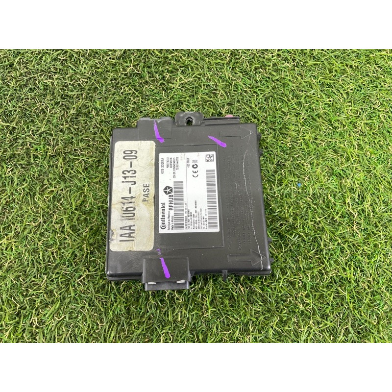 Блок бесключевого доступа (электрика / блоки управления) Jeep Grand Cherokee WK2 2014 3.0 Diesel 68217462AB