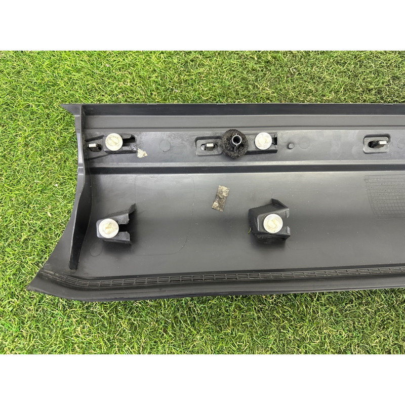 Накладка двери внешняя (кузов и элементы) LAND ROVER Range Rover Evoque L538 2016 2.0 LR074948