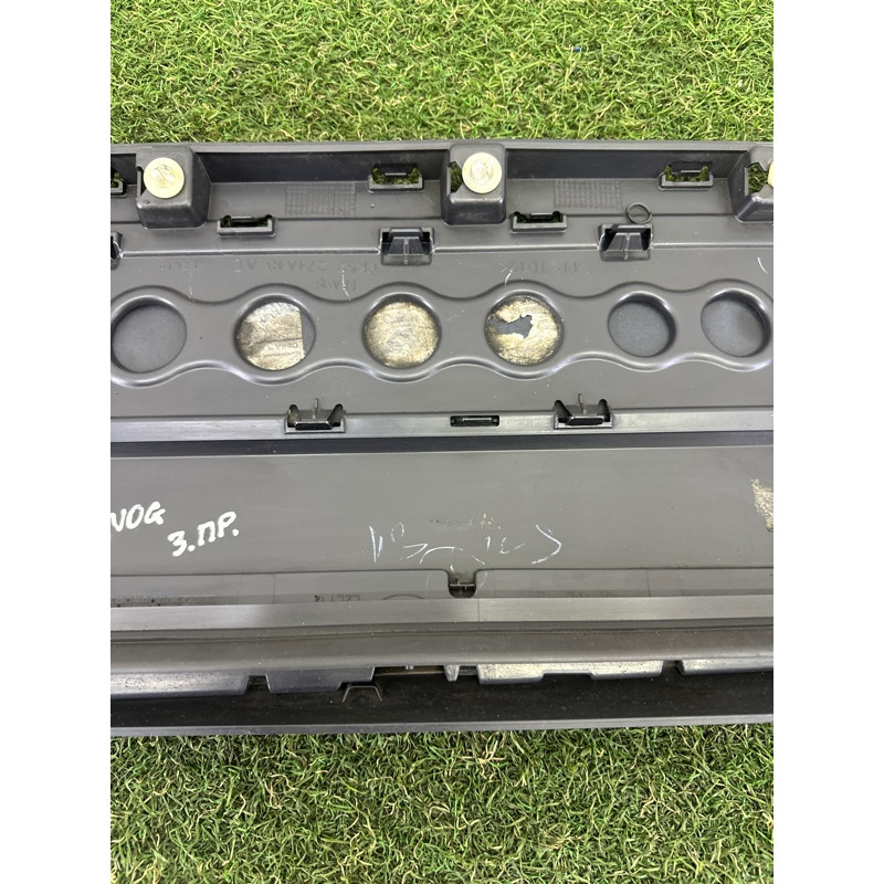 Накладка двери внешняя (кузов и элементы) LAND ROVER Range Rover L405 2016 5.0 LR038855