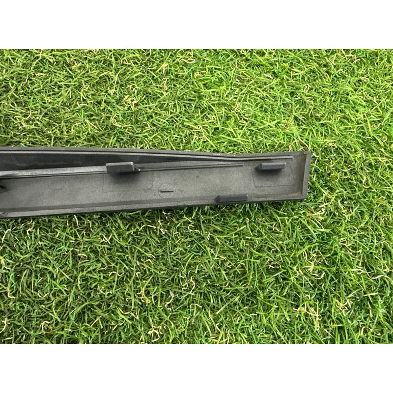 Молдинг двери внешний (кузов и элементы) LAND ROVER Range Rover L405 2016 5.0 LR038857