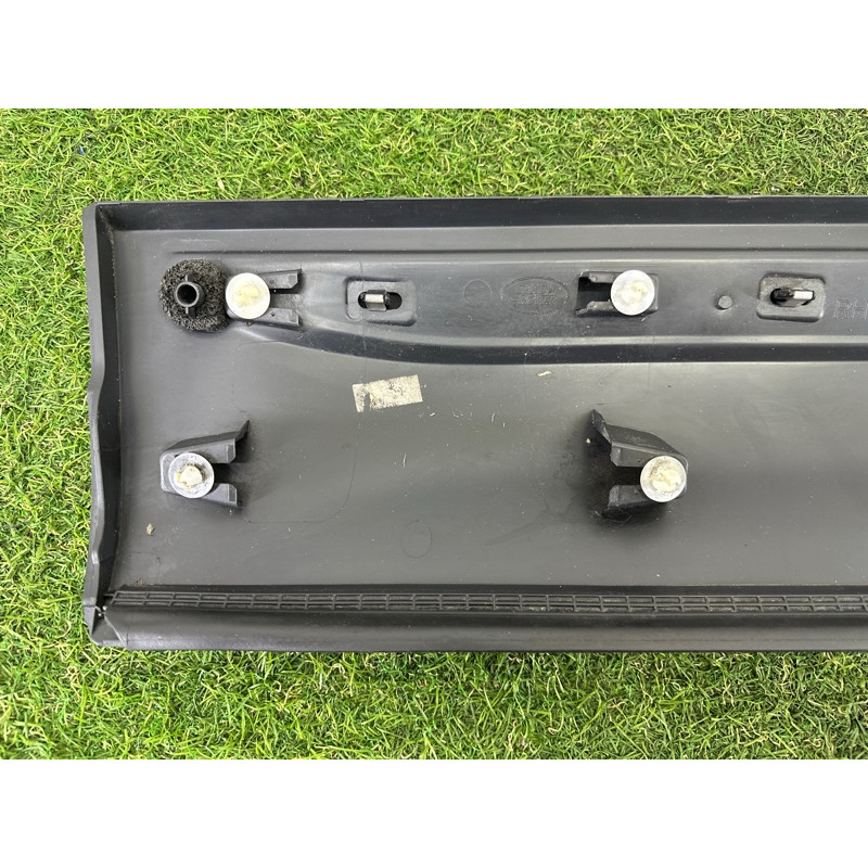 Накладка двери внешняя (кузов и элементы) LAND ROVER Range Rover Evoque L538 2016 2.0 LR074947