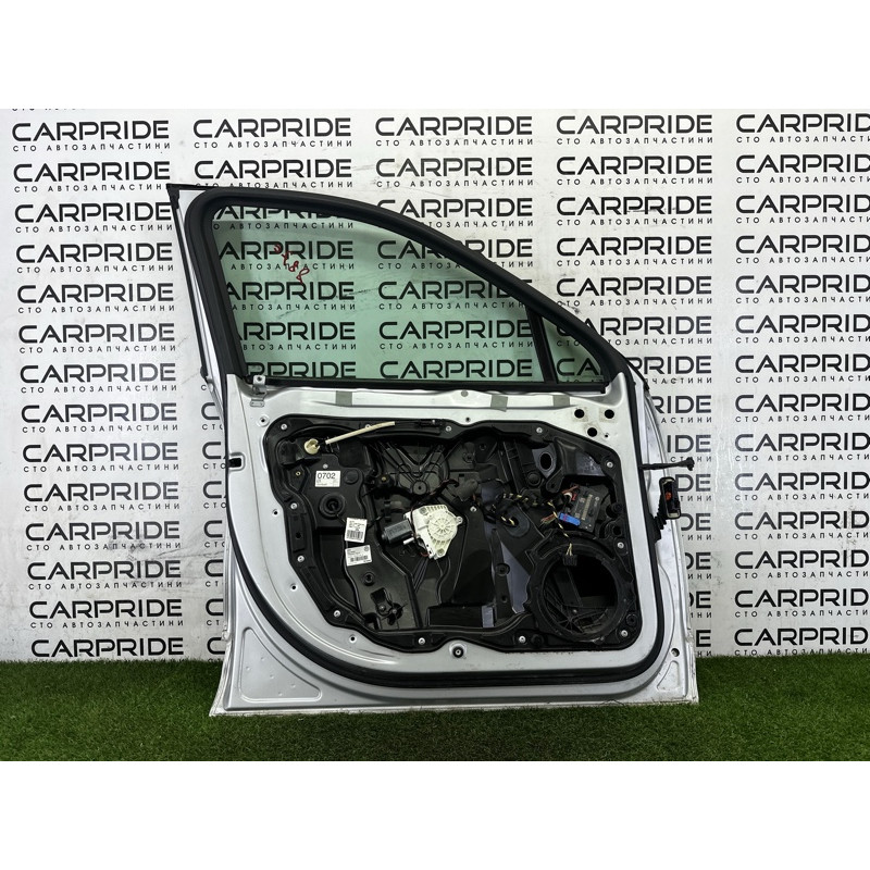 Дверь (наружные элементы кузова) Volkswagen Touareg NF 2013 3.6 7P0831055