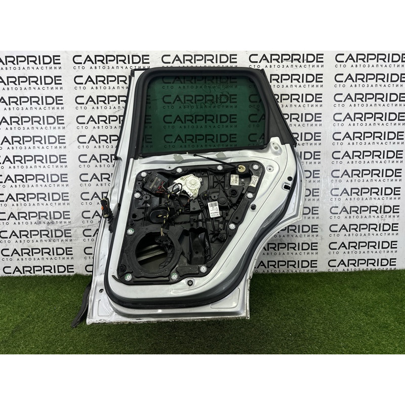 Дверь (наружные элементы кузова) Volkswagen Touareg NF 2013 3.6 7P0833056