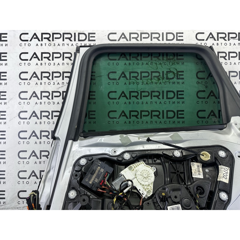 Дверь (наружные элементы кузова) Volkswagen Touareg NF 2013 3.6 7P0833056