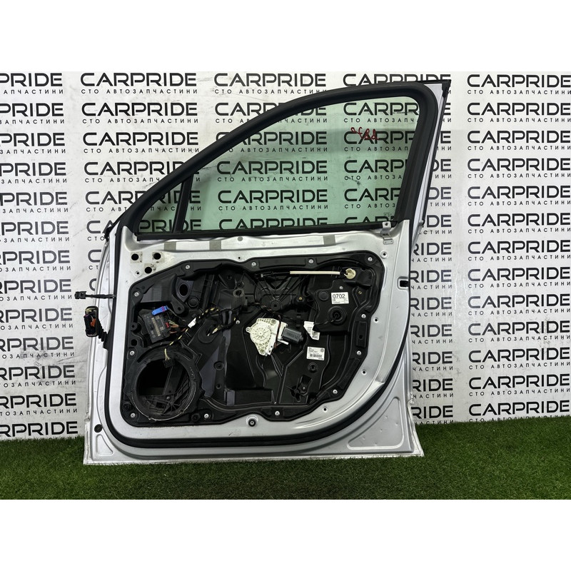 Дверь (наружные элементы кузова) Volkswagen Touareg NF 2013 3.6 7P0831056