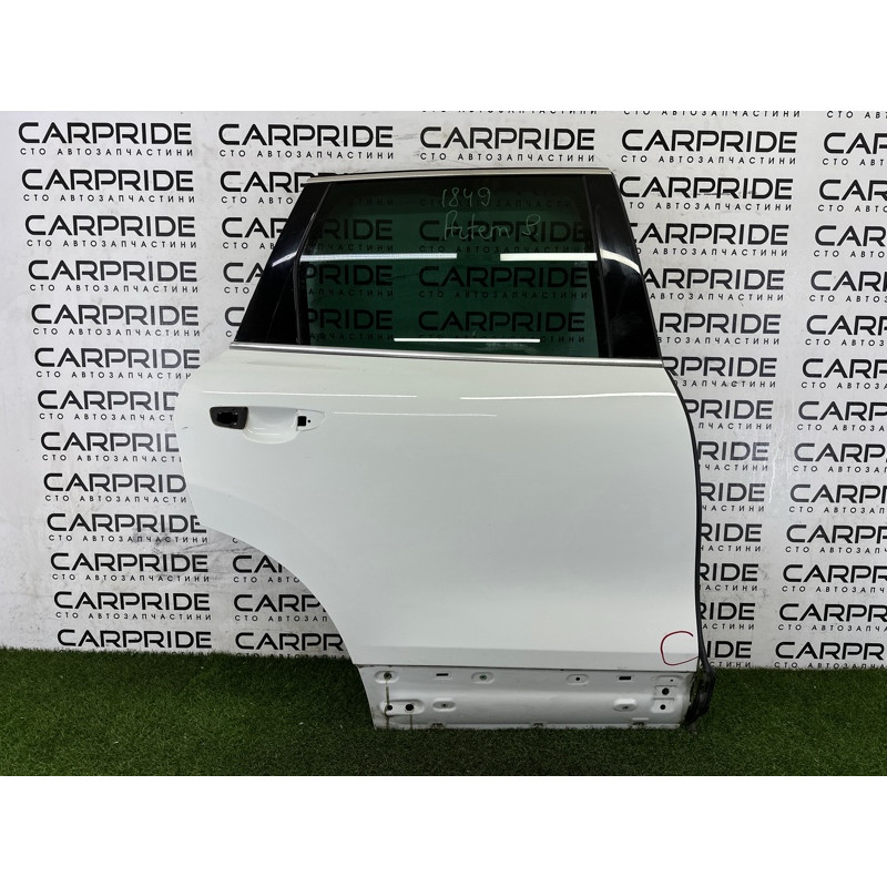 Дверь (наружные элементы кузова) Volkswagen Touareg NF 2013 3.0 Hybrid 7P0833056