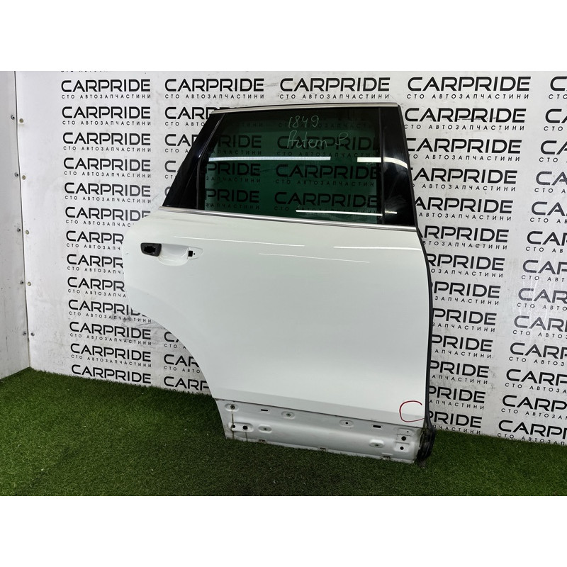 Дверь (наружные элементы кузова) Volkswagen Touareg NF 2013 3.0 Hybrid 7P0833056