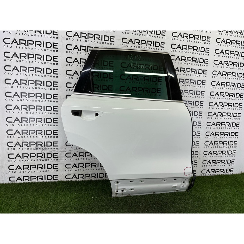 Дверь (наружные элементы кузова) Volkswagen Touareg NF 2013 3.0 Hybrid 7P0833056