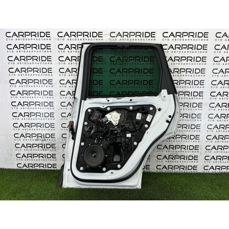 Дверь (наружные элементы кузова) Volkswagen Touareg NF 2013 3.0 Hybrid 7P0833056