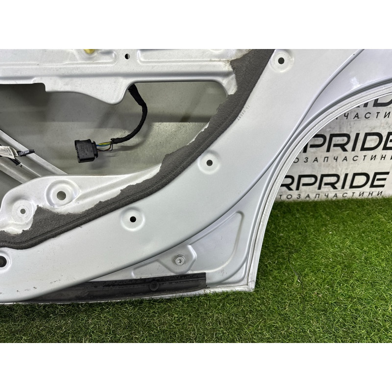 Дверь (наружные элементы кузова) BMW X1 E84 2014 2.0 41009628744