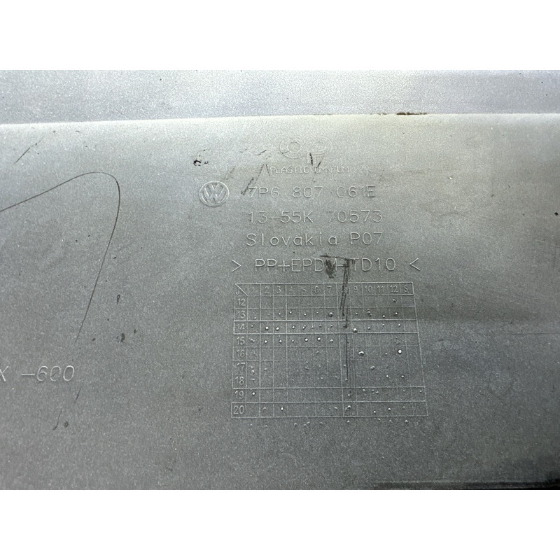 Бампер (наружные элементы кузова) Volkswagen Touareg NF 2011 3.6 7P6807221CGRU