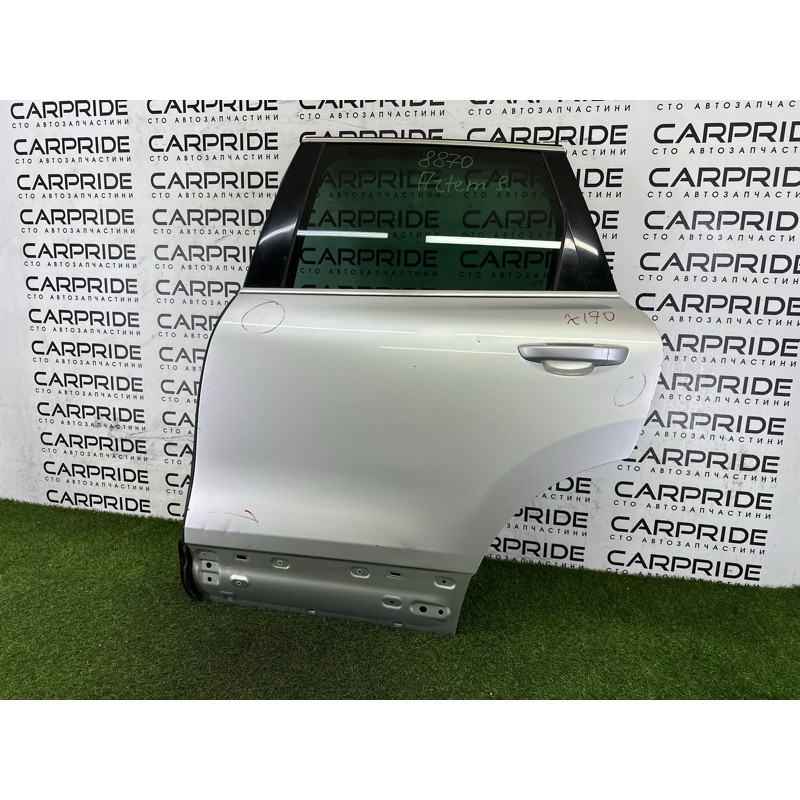 Дверь (наружные элементы кузова) Volkswagen Touareg NF 2013 3.6 7P0833055