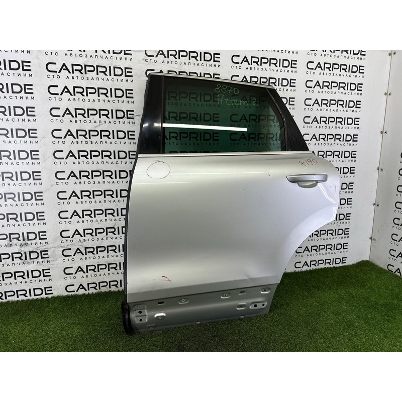 Дверь (наружные элементы кузова) Volkswagen Touareg NF 2013 3.6 7P0833055