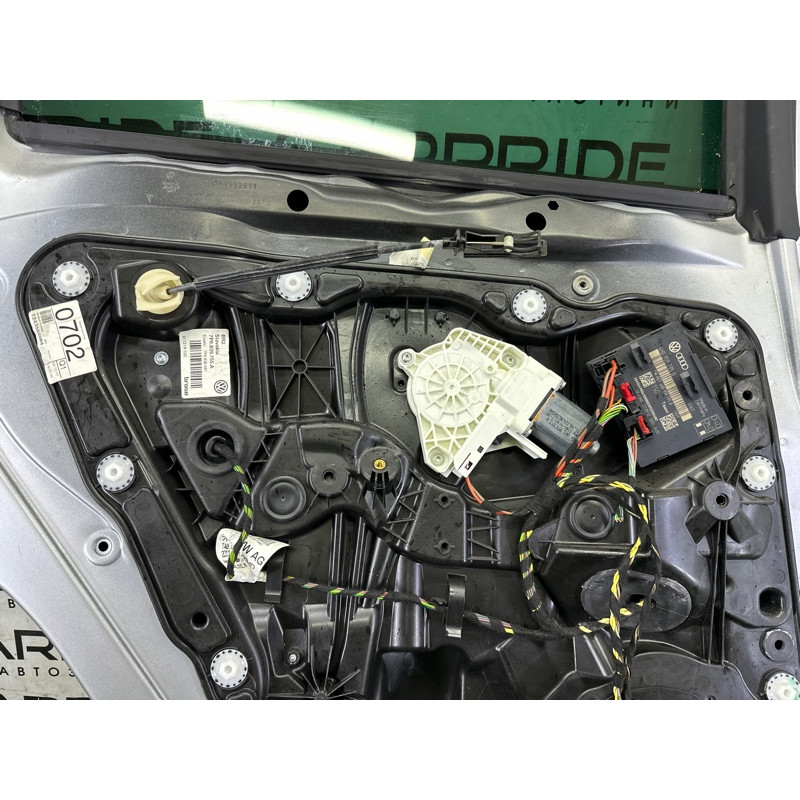 Дверь (наружные элементы кузова) Volkswagen Touareg NF 2013 3.6 7P0833055