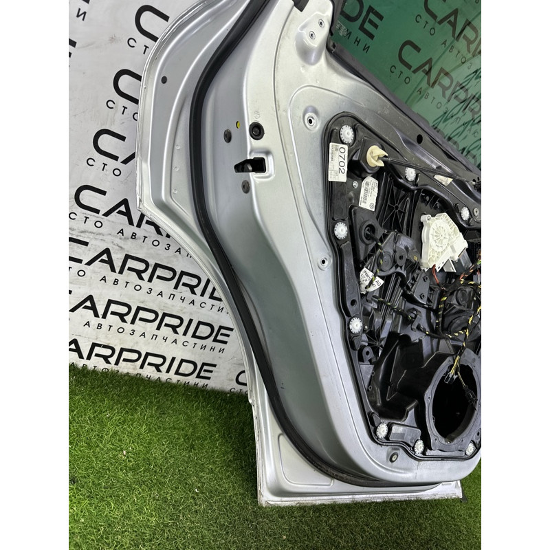 Дверь (наружные элементы кузова) Volkswagen Touareg NF 2013 3.6 7P0833055