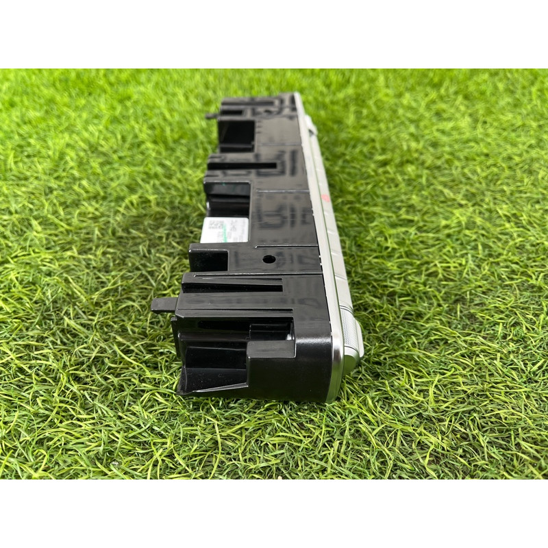 Блок управления климат-контролем (электрика / блоки управления) Mercedes-Benz EQB 350 X243 2022 A2479057003