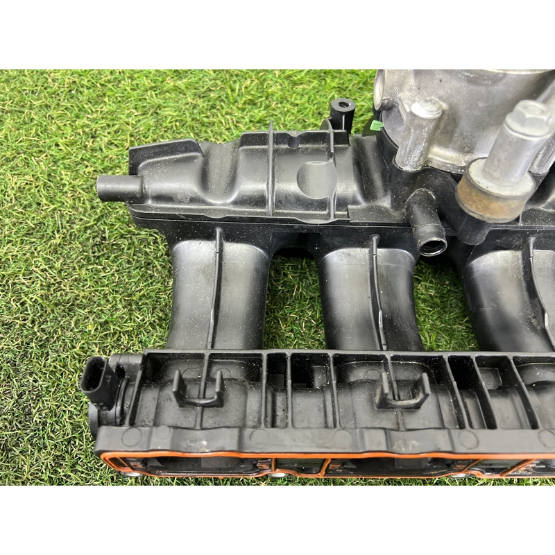 Коллектор впускной (впускная система) AUDI A4 B8 2012 2.0 CAEB 06H133201AF