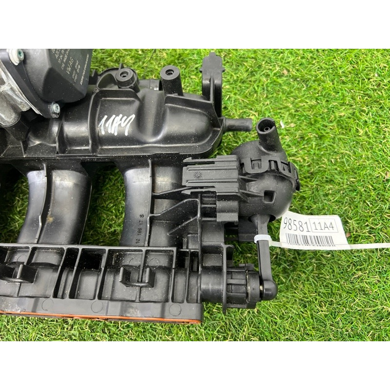 Коллектор впускной (впускная система) AUDI A4 B8 2012 2.0 CAEB 06H133201AF