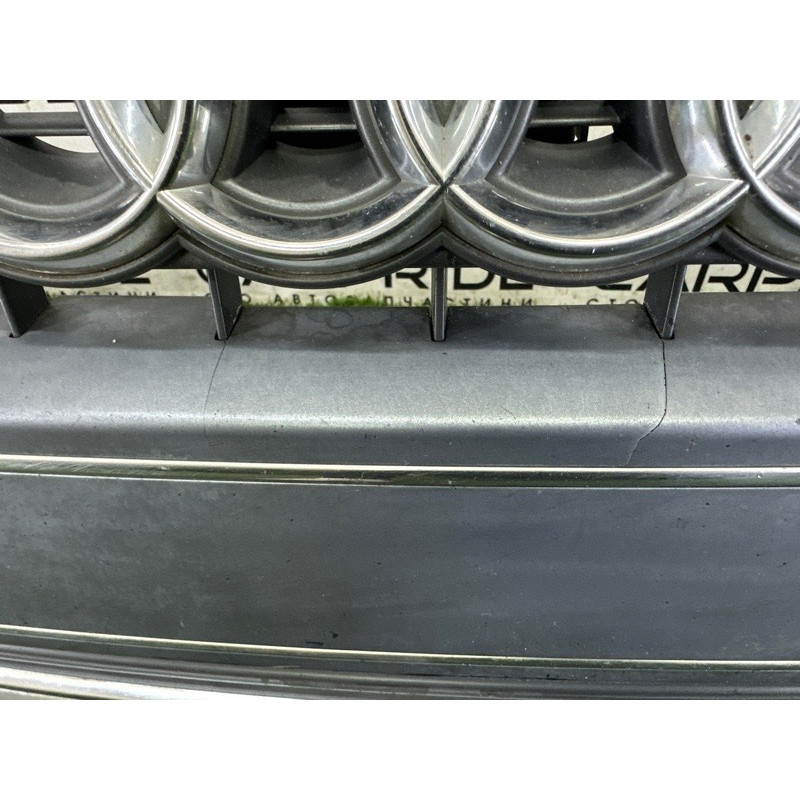 Бампер (наружные элементы кузова) AUDI A4 B8 2010 2.0 CAEB 8K0807105GRU