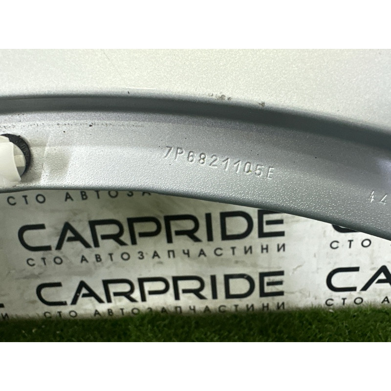 Крыло (наружные элементы кузова) Volkswagen Touareg NF 2013 3.6 7P6821105E