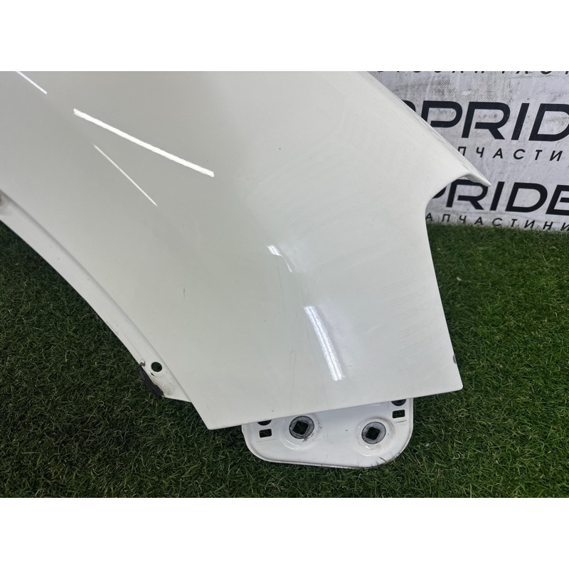 Крыло (наружные элементы кузова) Volkswagen Touareg NF 2013 3.6 7P6821106E