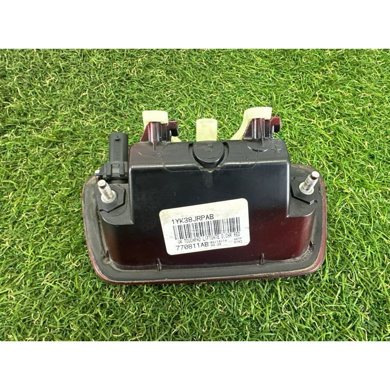 Кнопка открывания крышки багажника (электрика / кнопки) Jeep Grand Cherokee WK2 2014 3.0 Diesel 1YK38JRPAA