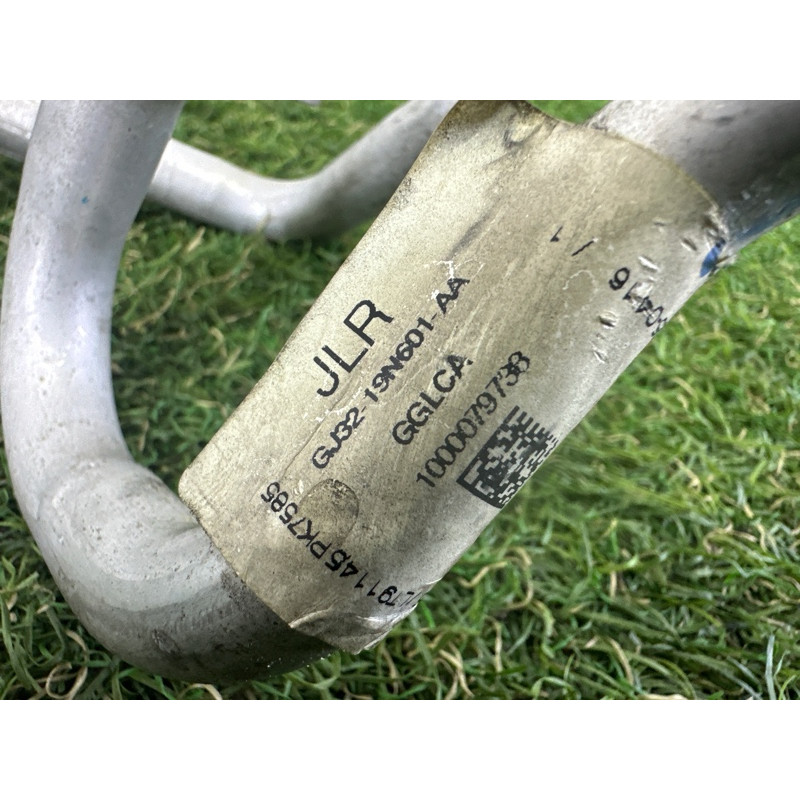 Трубка кондиционера (отопление и кондиционирование) LAND ROVER Range Rover Evoque L538 2016 2.0 LR070475