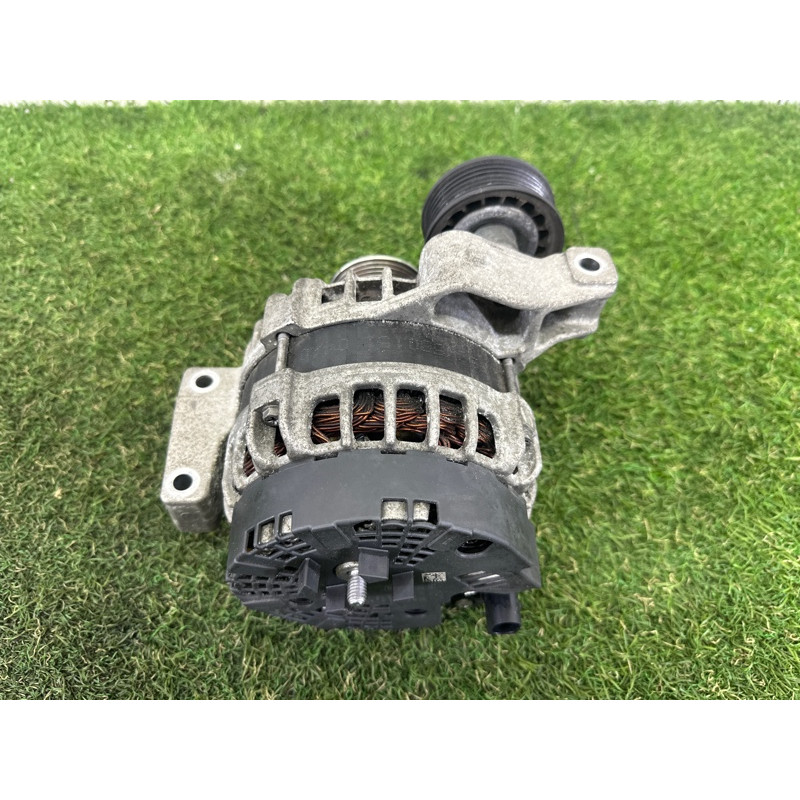 Генератор (электрика) LAND ROVER Range Rover Evoque L538 2016 2.0 LR067840