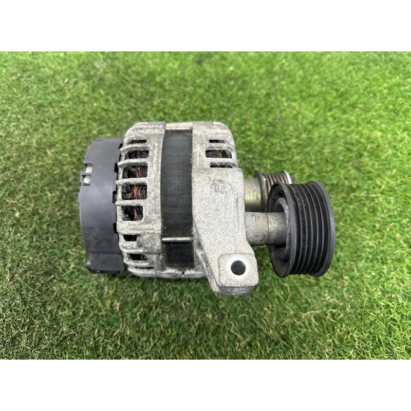 Генератор (электрика) LAND ROVER Range Rover Evoque L538 2016 2.0 LR067840