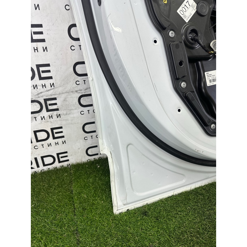 Дверь (наружные элементы кузова) Volkswagen Touareg NF 2013 3.0 Hybrid 7P0831055