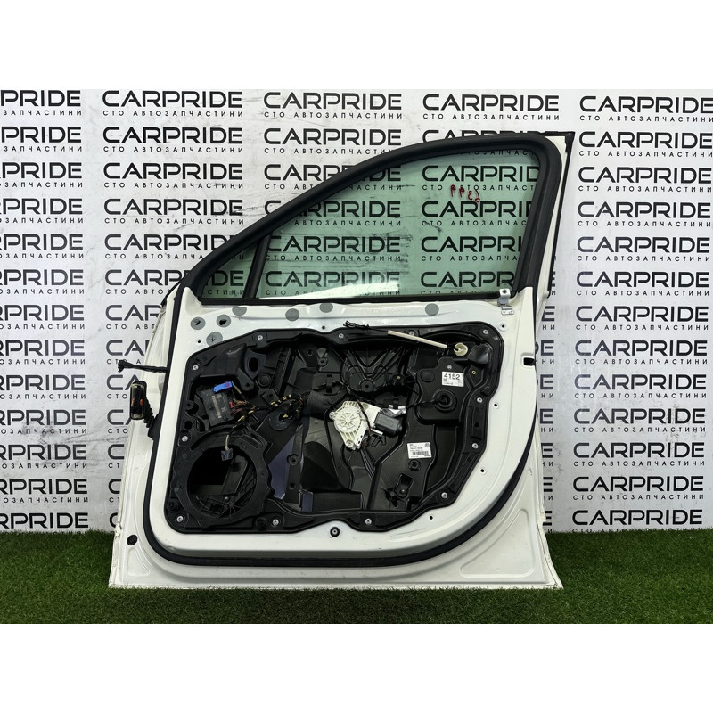 Дверь (наружные элементы кузова) Volkswagen Touareg NF 2011 3.6 7P0831056