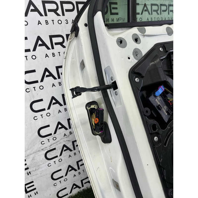 Дверь (наружные элементы кузова) Volkswagen Touareg NF 2011 3.6 7P0831056