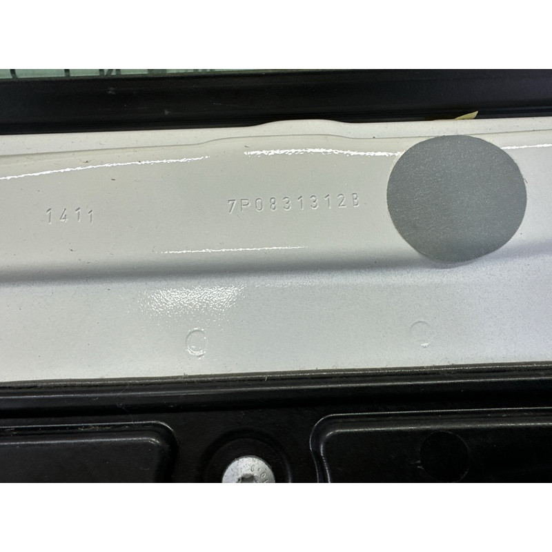 Дверь (наружные элементы кузова) Volkswagen Touareg NF 2011 3.6 7P0831056