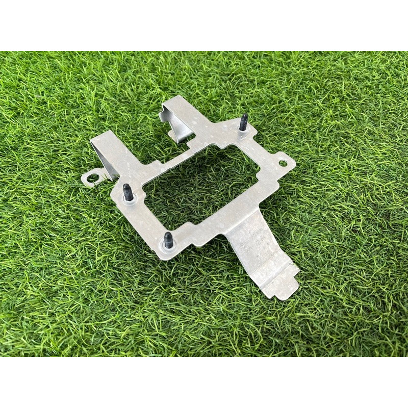 Кронштейн дистроника (кузов и элементы) Mercedes-Benz EQB 350 X243 2022 A2436221900