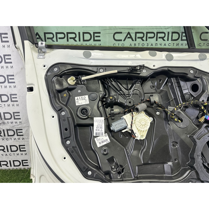 Дверь (наружные элементы кузова) Volkswagen Touareg NF 2011 3.6 7P0831055