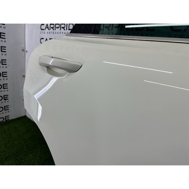 Дверь (наружные элементы кузова) Volkswagen Touareg NF 2011 3.6 7P0833056