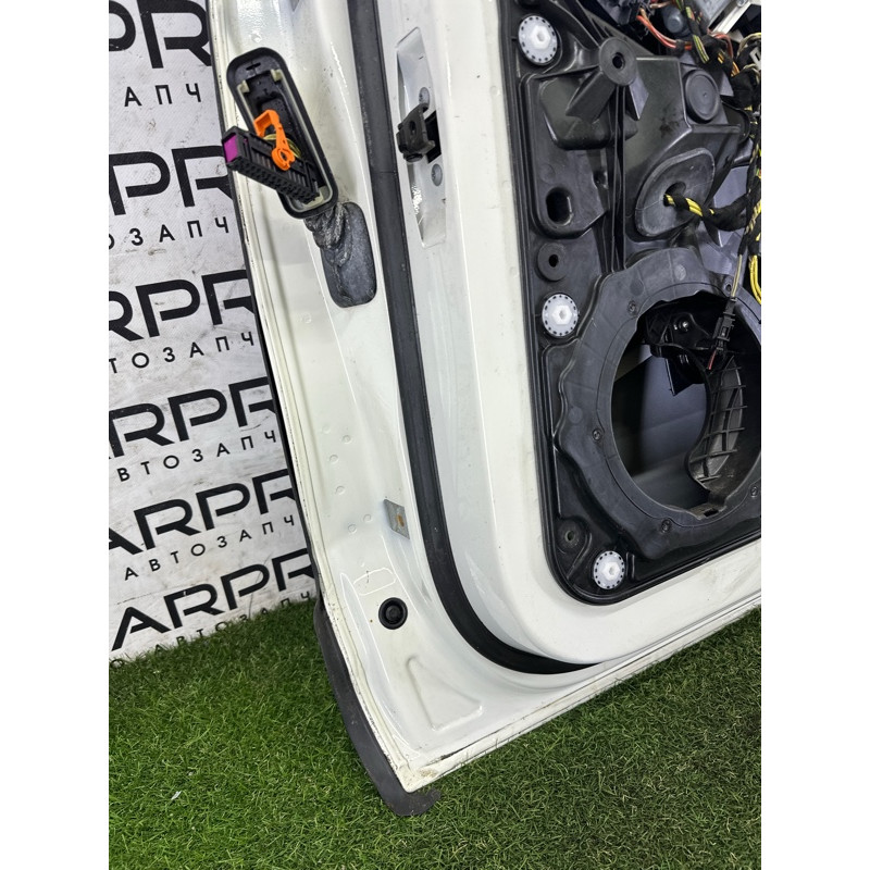 Дверь (наружные элементы кузова) Volkswagen Touareg NF 2011 3.6 7P0833056