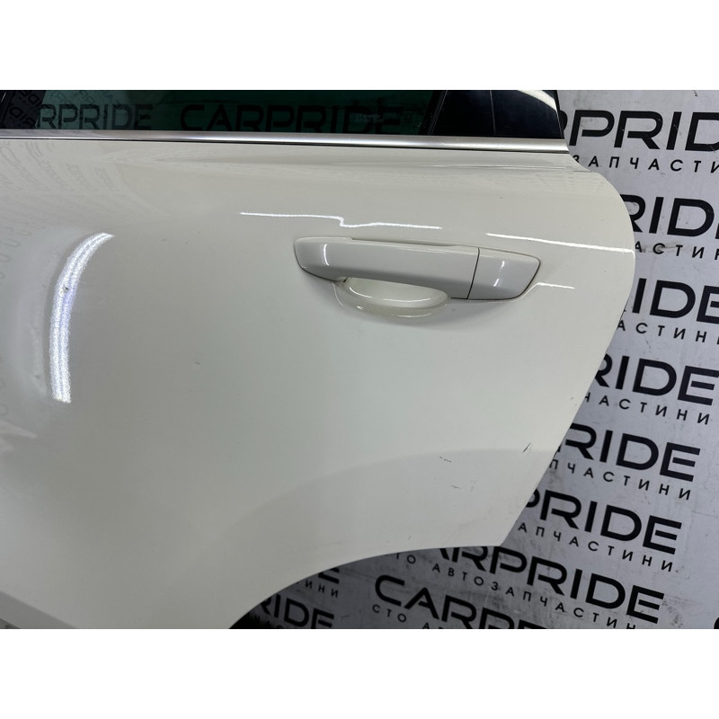 Дверь (наружные элементы кузова) Volkswagen Touareg NF 2011 3.6 7P0833055