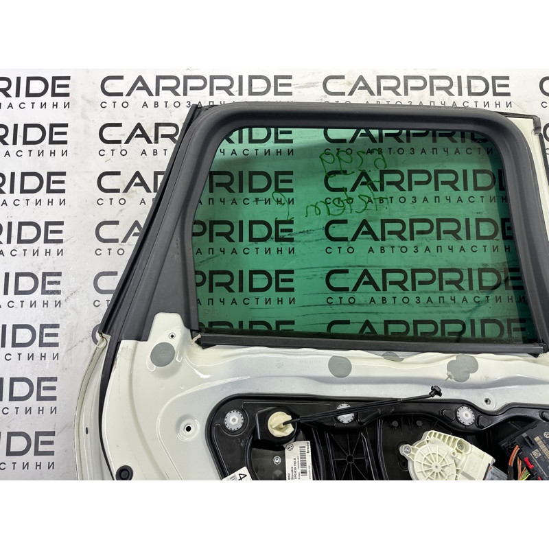 Дверь (наружные элементы кузова) Volkswagen Touareg NF 2011 3.6 7P0833055