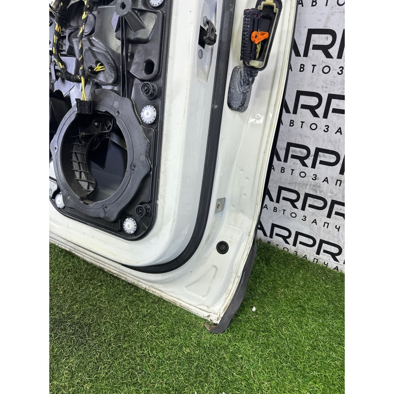 Дверь (наружные элементы кузова) Volkswagen Touareg NF 2011 3.6 7P0833055