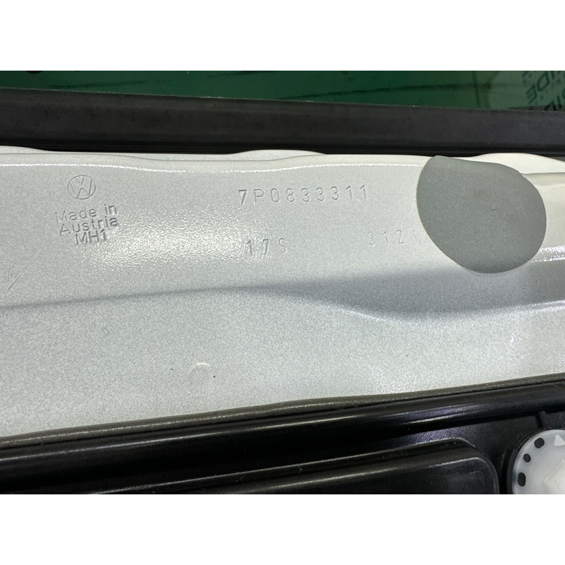 Дверь (наружные элементы кузова) Volkswagen Touareg NF 2011 3.6 7P0833055